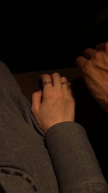 Boyfriend Holding Girlfriend, Luxury Couple, Boyfriend Video, Couple Holding Hands, Couple Hands, Happy Gif, Cute Couples Cuddling, Romantic Movie Quotes, Hand Photo