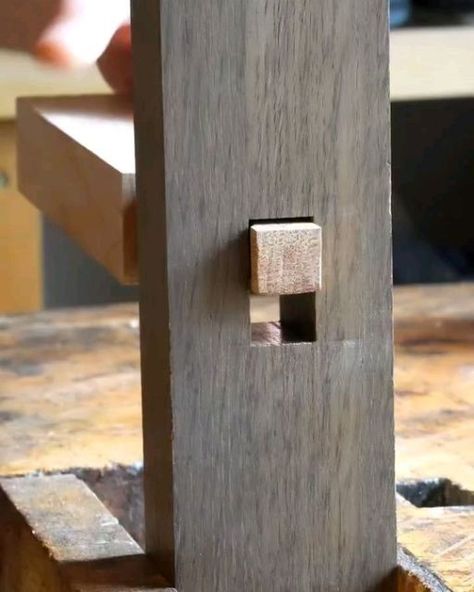 Japanese Wood Joints, Japanese Joinery, Japanese Woodworking, Woodworking Shop Projects, Wood Slice Crafts, Wood Joints, Woodworking Joints, Woodworking Ideas Table, Wood Joinery