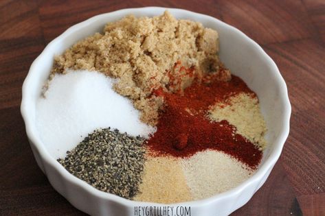 The Perfect Recipe for a Sweet Rub. Great on grilled chicken and pork! Salmon Brine, Types Of Spices, Roast Sandwiches, Smoked Pork Recipes, Carolina Pulled Pork, Bbq Rub Recipe, Homemade Chipotle, Sweet Pork, Meat Rubs