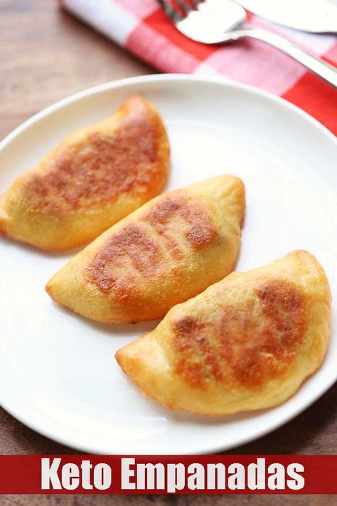 Keto Empanadas Recipe | Healthy Recipes Blog Keto Empanadas, Tartiflette Recipe, Fathead Dough, Desayuno Keto, Healthy Flour, Beef Empanadas, Keto Beef Recipes, Empanadas Recipe, Diet Breakfast Recipes