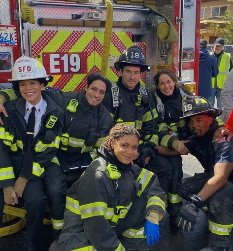 Merle Dandridge, Jay Hayden, Carlos Miranda, Jaina Lee Ortiz, Jason George, Girl Firefighter, Firefighter Humor, Firefighter Paramedic, Nurse Inspiration