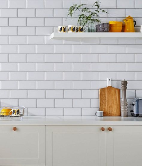 Metro Tiles Kitchen, Metro White, Kitchen Top, White Kitchen Tiles, Topps Tiles, Metro Tiles, White Kitchen Design, Kitchen Wall Tiles, White Brick