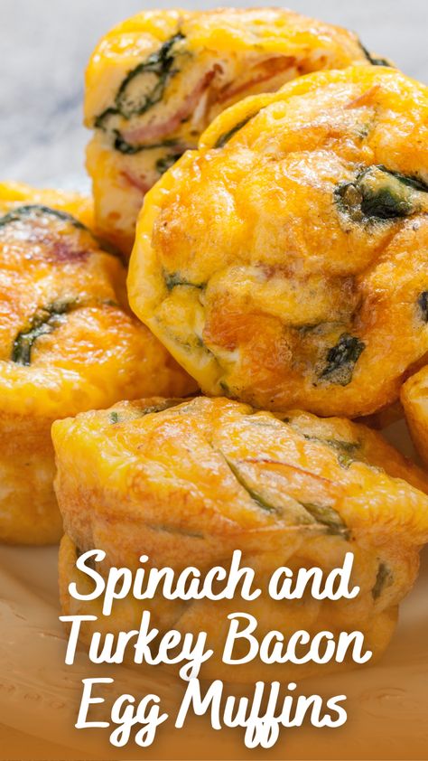 Turkey Bacon Breakfast, Turkey Bacon Recipes, Entrees Recipes, Bacon Egg Cups, Bacon Egg Muffins, Bacon Muffins, Spinach Muffins, Healthy Breakfast Casserole, Spinach Casserole