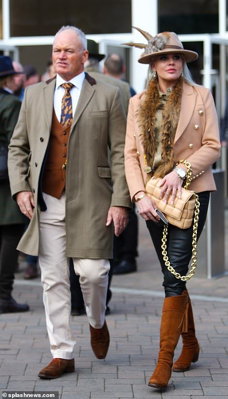 Zara Tindall, Mike Tindall and Peter Phillips arrive at Cheltenham Festival | Daily Mail Online Lee Mack, Liverpool Champions League, Cheltenham Races, Royal Ascot Races, Tweed Fashion, Ascot Races, Zara Tindall, Racing Fashion, Peter Phillips