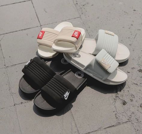 nike offcourt adjust slides Nike Slides Womens Outfit, Tiff Outfit, Women Slides Outfit, Nike Slides Womens, Nike Crocs, Slides Nike, Nike Flip Flops, Nike Slippers, Ways To Lace Shoes