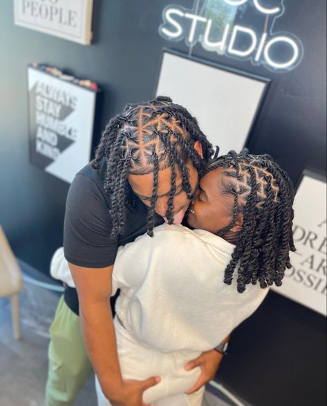 Dread Couples Black Love, Loc Couples Black Love, Black Couple With Locs, Dreadhead Couples, Loc Couples, Matching Hairstyles, 90s Couples, Black Men Haircut, Couples Style