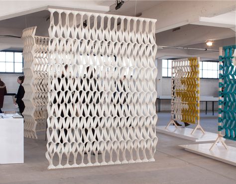 Petra Vonk creates acoustic Plectere curtains from 3D-knitted felt Interior Curtains, Burlap Wall, Curtains Ideas, Space Dividers, Acoustic Solutions, Acoustic Wall, Partition Wall, Acoustic Panels, Design Milk