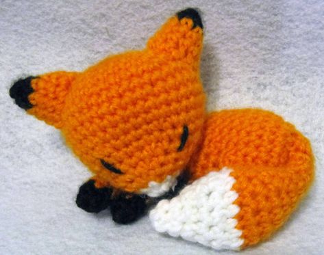 Amigurumi Fox Pattern, Fox Crochet, Crocheted Fox Pattern, Amigurumi Fox, Fox Pattern, Crochet Animal Patterns, Yarn Projects, Pattern Free, Crochet Patterns Amigurumi