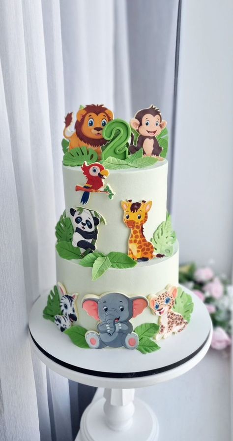 Safari Theme Cake Design, Animal Themed Birthday Party Cake, Birthday Cake Animal Theme, Jungle Theme Cakes 1st Birthday, Animal Theme Cake Jungle Safari Birthday Party Ideas, Cake Designs Boys Kids, Jungle Theme Cake Design, Jungle Theme Cake Boys, Tort Safari