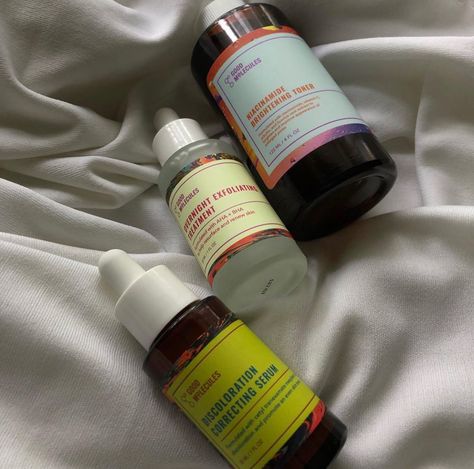 Good Molecules Good Molecules Aesthetic, Good Molecules Skincare Aesthetic, Molecules Aesthetic, Good Molecules Skincare, Good Molecules, Care Routine Aesthetic, Skin Care Routine Aesthetic, Girl Therapy, Routine Aesthetic