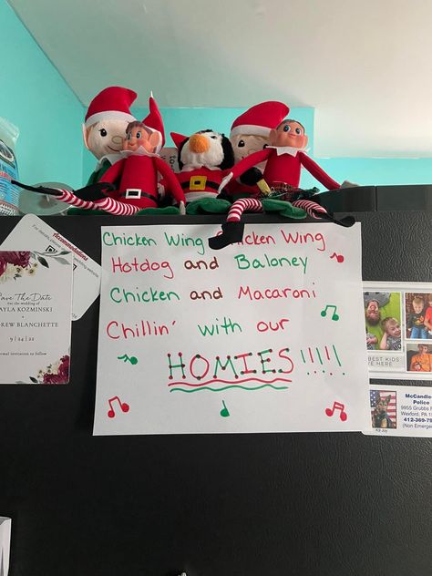 Elf On The Shelf Bird Cage, Elf 2024, Elf Stuff, Elf Ideas Easy, Elf Games, Elf Shelf, Christ Centered Christmas, Awesome Elf On The Shelf Ideas, Elf Activities