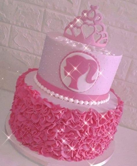 Barbie Birthday Party Desserts, Barbie 1st Birthday Cake, Barbie 2nd Birthday Cake, Pink Birthday Cake Barbie, 25th Barbie Birthday Party, Barbie Themed Birthday Party Cake, Barbie Birthday Party Aesthetic, Barbie Aesthetic Cake, Barbie Cake Table Ideas