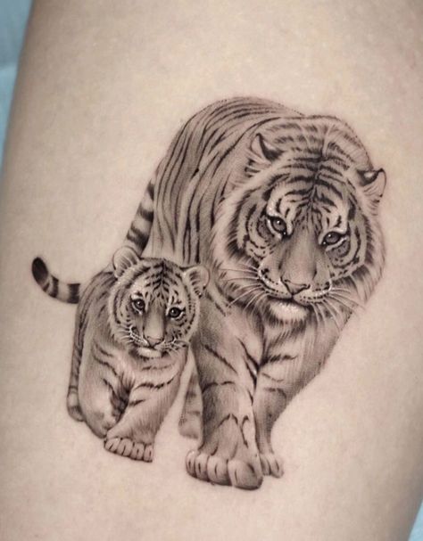 Tiger Tattoo Thigh, White Tiger Tattoo, Tiger Tattoo Sleeve, Mother Son Tattoos, Dragon Tattoo Ideas, Jaguar Tattoo, Cubs Tattoo, Family Tattoo Designs, Tiger Tattoo Design