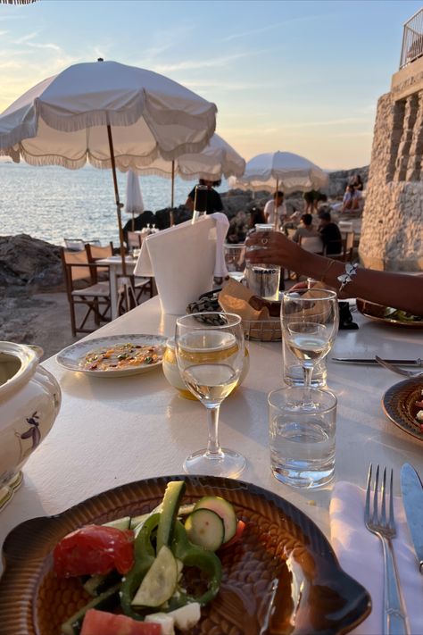 marseille restaurant, south of france aesthetic, tuba club, sunset, summer dinner ideas, marseille tuba club hotel South Of France Aesthetic, Summer Dinner Ideas, City Party, Mediterranean Aesthetic, Italy Vibes, Aesthetic Places, French Summer, France Aesthetic, Europe Summer