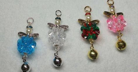 Make these sparkly little angel ornaments out of paddle wheel/Sunburst beads! These were super easy to put together and they have lots of... Bead Cross, Christmas Tree Beads, Paddle Wheel, German Glass Glitter, Diy Dolls, Beaded Angels, Bead Making, Beaded Jewlery, Bird Crafts