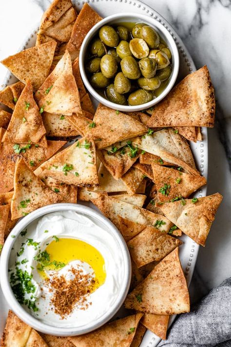 Pita Chips And Dip, Pita Chips Recipe, Labneh Recipe, Mediterranean Snacks, Baked Pita Chips, Homemade Pita Chips, Chip Recipe, Homemade Pita, Office Snacks