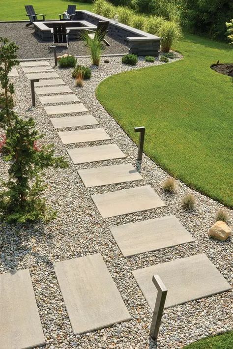 10 Different Types of Landscaping Rocks – Learn What to Pick Stepping Stone Walkways, Stepping Stone Paths, Backyard Walkway, Walkway Landscaping, Walkway Design, Garden Magic, Paver Walkway, Front Walkway, Lawn Design