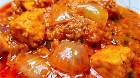 This dhaba style paneer recipe is full of flavours and could easily be made at home Paneer Do Pyaza Recipe, Indian Curries, Paneer Recipe, Breakfast Recipes Indian, Indian Bread, Paneer Recipes, Recipes Indian, Indian Curry, Food Board