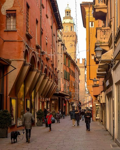 #bologna#italy# Click :Koukouraki Alexandra Follow me on instagram @alexandradts Bologna Italy Aesthetic, Pier Paolo Pasolini, Italian Aesthetic, Underground Cities, Bologna Italy, Places In Italy, Regions Of Italy, Italy Aesthetic, Beautiful Sites