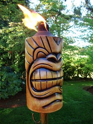 Tiki Bars Backyard, Torches Tiki, Tiki Toss, Backyard Decks, Tiki Hawaii, Tiki Man, Tiki Statues, Pumpkin Ale, Surfboard Decor