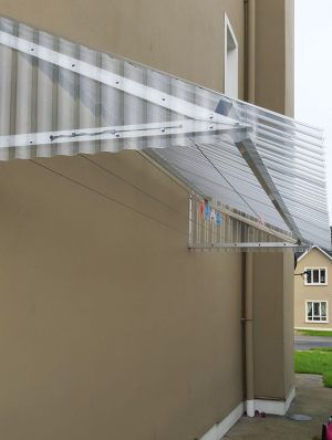 Outdoor Clothes Lines, Outdoor Laundry Rooms, Bloxburg Hallway, Green Hallway, Entrance Interior, Hallway Wall, Patio Canopy, Clothes Drying Racks, Narrow Hallway