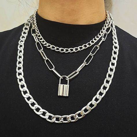 Chain Necklace Outfit, Metal Chain Necklace, Edgy Jewelry, Layered Necklaces Silver, Yellow Jewelry, Lock Necklace, Gothic Necklace, Punk Jewelry, Estilo Punk