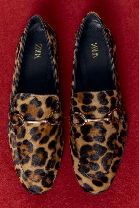 Plain White Sneakers, Accessories 2023, Leopard Print Loafers, Leopard Loafers, Animal Print Outfits, Leopard Print Shoes, Flat Loafers, Leopard Shoes, Animal Print Shoes