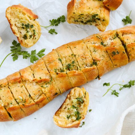 Easy Garlic Bread Baguette - My Morning Mocha Garlic Bread Baguette, Garlic Baguette, Easy Garlic Bread, Bread Baguette, Homemade Garlic Bread, French Baguette, Nutrition Labels, Bread Knife, Recipe Images