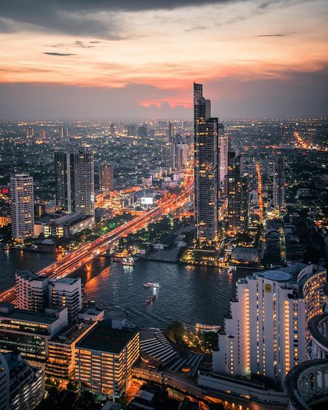 Bangkok Bangkok Thailand Nightlife, Floating Market Bangkok, Thailand Nightlife, Grand Palace Bangkok, Bangkok Nightlife, Bangkok Shopping, Thailand Wallpaper, Thailand Travel Destinations, Thailand Adventure