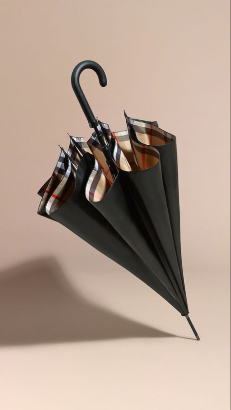 Black Parasol, Burberry Makeup, Umbrella Design, Burberry Plaid, Cane Handles, Door Inspiration, Travel Umbrella, Umbrella Designs, Cartoon Pictures