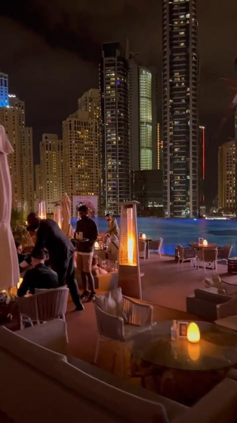 Dubai Holiday Aesthetic, Dubai Fake Story, Dubai Picture Ideas, Dubai Night, Dubai Nightlife, Dubai Video, City View Apartment, Dubai Architecture, Dubai Holidays