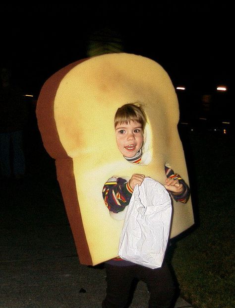 Bread costume. I bet he was "The TOAST of the TOWN!"  giggles. As my husband has said many times, "Sometimes, I just crack myself up!" Bread Costume, Costume Halloween, Toast, Germany, Bread, Halloween