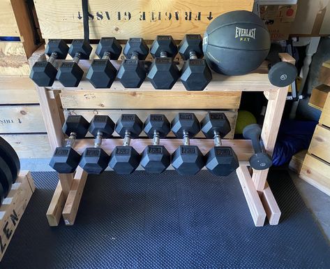 DIY Dumbbell Rack Dumbbell Rack Ideas, Dumbell Rack Diy Wood, Dumbell Storage Diy, Diy Weight Rack For Dumbbells, Diy Dumbells Rack, Dumbbell Storage Diy, Dumbell Rack Diy, Dumbell Storage, Diy Weight Rack