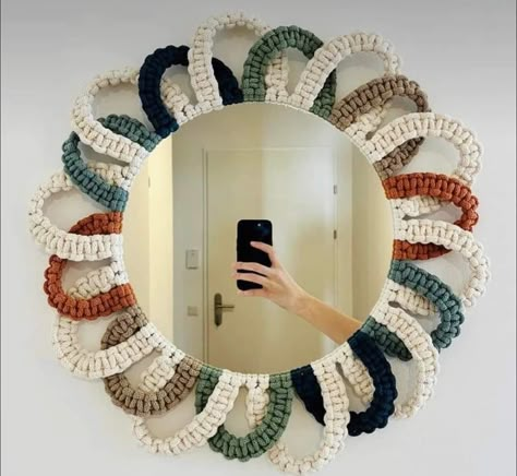 Unique Macrame Ideas, Macrame Gift Ideas, Macrame Mirror Wall Hanging, Macrame Flower Wall Hanging, Macrame Decor Ideas, Macrame Products, Simpul Makrame, Unique Macrame, Tutorial Macramé