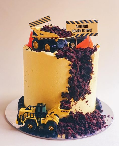 Construction Party Cakes, Excavator Cake, Γενέθλια Mickey Mouse, Digger Cake, Construction Birthday Cake, 4de Verjaardag, 2nd Birthday Cake, Tractor Cake, Construction Theme Birthday Party