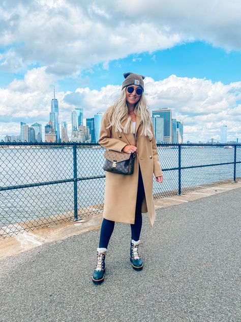 FALL TRENDS I’M OBSESSING OVER Classic New York Style, City Exploring Outfit Winter, New York City Fall Fashion, New York City Fashion Winter, New York In January Outfits, Ny Itinerary, New York March Outfits, New York City Outfits Spring, New York City Winter Outfits