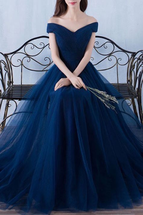 #wattpad #fanfiction Faye Nicole Chase aka "Mikaelson" is the older twin sister of Hope Mikaelson and daughter of the notorious original hybrid Klaus Mikaelson and Alpha Hayley Marshall of the Creasant Wolf Pack. When the witches kidnaped Hayley they found a way to transfer Faye out of Hayley Marshall into Mia Chase. M... Gaun Tulle, Winter Formal Dresses, Tulle Evening Dress, Katherine Mcnamara, Jessica Rabbit, Blue Gown, A Line Prom Dresses, Dresses Blue, Prom Dresses Long With Sleeves