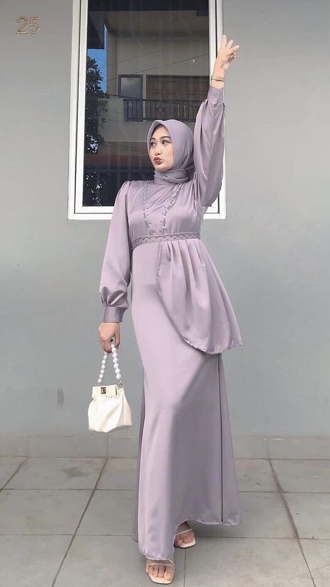 Dress Perpisahan Sekolah, Model Dress Kebaya, Braidsmaid Dresses, Fashion Design Books, Dress Pesta, Hijab Wedding, Lace Dress Design, Muslim Fashion Hijab Outfits, Muslimah Dress