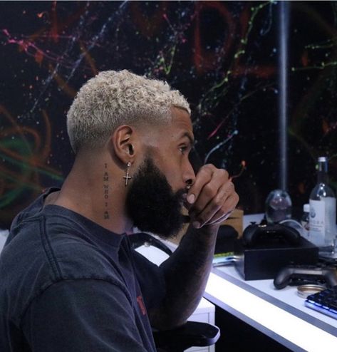 Obj Haircut, Odell Beckham Jr Hair, Blonde Hair Fade, Odell Beckham Jr Haircut, Low Fade Curly Hair, Bleached Hair Men, Men's Curly Hairstyles, Short Fade Haircut, Men Blonde Hair