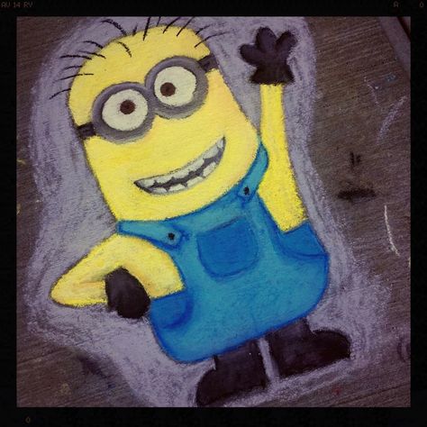 Minion sidewalk chalk Love Drawing Images, Fun Chalk Art, Street Art Love, Sidewalk Chalk Art, Street Art Banksy, Sidewalk Art, Street Painting, Best Street Art, Amazing Street Art