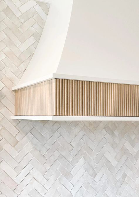 Reeded Kitchen Hood, Range Vent Hood Ideas, Kitchen Hood Ideas Modern, Zellige Bathroom, Kitchen Hood Ideas, Kitchen Hood Design, Stove Hood, Accessible Kitchen, Easter Kitchen