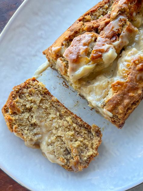 Cheesecake Banana Bread Cheesecake Banana Bread, Pudding Bars, Cheesecake Banana, Food Polls, Cake Pretty, Banana Bread Ingredients, Bake Cake, Vegan Cream Cheese, Carnivore Diet