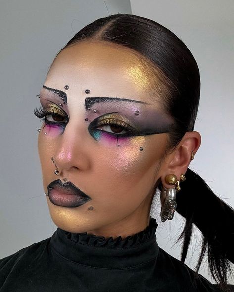 Man repellent makeup 😈 (part 2) inspired by @verakovaleva.inc ⛓️ The right angled brow is especially threatening!!! Earrings by @claudiapink, so perfect for this look #manrepeller #unapproachablemakeup Man Repellent Makeup, Work Makeup, Rave Makeup, Edgy Aesthetic, Hot Makeup, Male Makeup, Instagram Makeup, Eye Makeup Art, Makeup Obsession