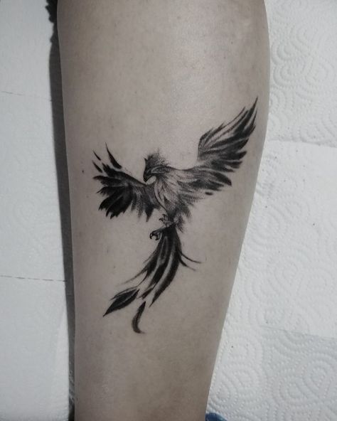 Feniks Tattoo, Phoenix Tattoo Men, Tattoos Feather, Underarm Tattoo, Phoenix Tattoo Feminine, Small Phoenix Tattoos, Phoenix Bird Tattoos, Phönix Tattoo, Phoenix Tattoos