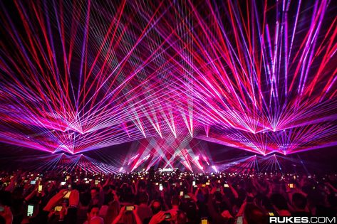 Gareth Emery will bring Laserface’s first ever open-air show to the Brooklyn Mirage Brooklyn Mirage, Music Freaks, Adam Scott, Music Week, Music Life, Meeting New Friends, City That Never Sleeps, Air Show, Last Post