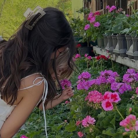 AddaireJames on Instagram: "We had to smell all the flowers🪻🌺🌻🌸🌷🌼🌹" Girl Smelling Flowers, Wattpad Characters, Smelling Flowers, Friend Pictures, The Flowers, Long Hair, Hair Clips, Wattpad, Long Hair Styles