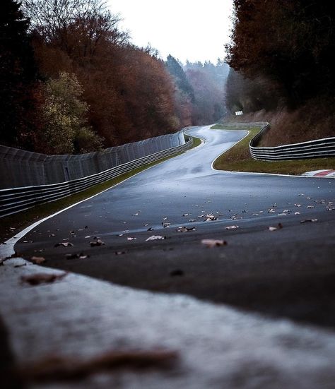 Racetrack Wallpaper, Nurburgring Wallpaper, Gt3 Cars, Pagani Zonda R, Qhd Wallpaper, Race Tracks, Pagani Zonda, Racing Art, Cover Wallpaper