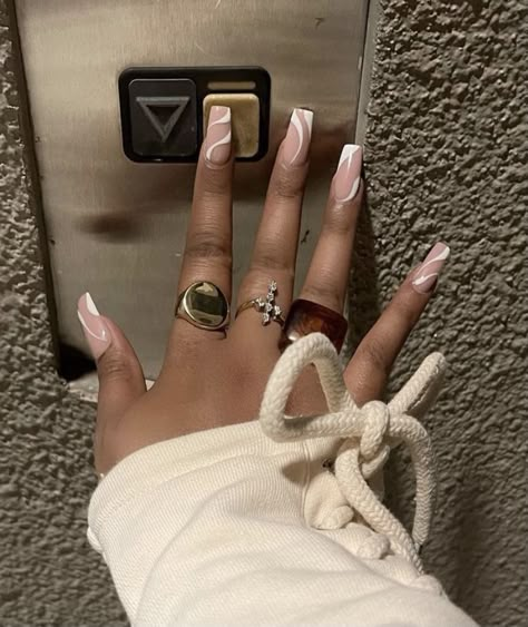 Short Acrylic Nails For Black Skin, Cute Nails For Black Girls Short, Short Vacation Nails Black Women, Acrylic Nail Designs Black Women, Baddie Simple Nails, Classic Acrylic Nails, Nail Inspo Black Women, Nails Inspo Baddie, Insta Baddie Nails Acrylic