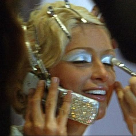 Paris Hilton, Playlist Covers, Star Girl, It Girls, Early 2000s, Just A Girl, My Vibe, Makeup Inspo, It Girl