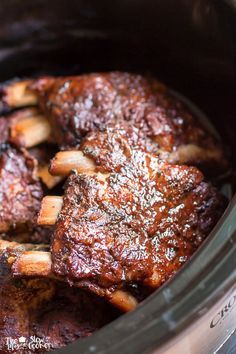 Slow Cooker Louisiana Ribs Crockpot Ribs, Slow Cooker Ribs, Cajun Dishes, Bbq Ribs, Crock Pot Slow Cooker, Crockpot Recipes Slow Cooker, Rib Recipes, Crock Pot Cooking, Pork Dishes